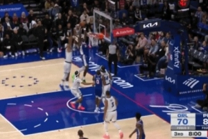 除了得分助攻也行！马克西突破助飞博纳完成双手暴扣