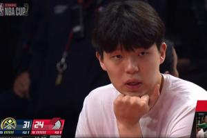 今天有没有机会上？转播镜头给到杨瀚森 小杨左手托腮