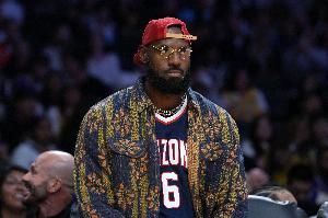 美记：湖人所有球员表现都超出预期 勒布朗回归真能取得一番成就