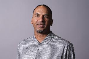 美网友：感谢湖人名宿Nico的大力支持 离任前请再把加福德送过来