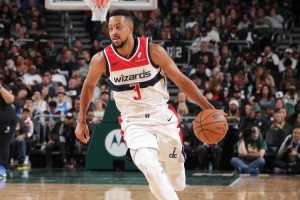 还有油！麦科勒姆第二节仅得4分 但无碍连续第三场上半场砍下20分