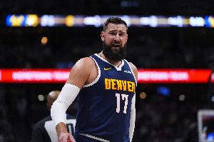 瓦兰：哪怕只打4、5分钟也要拼尽全力 做好自己该做的事