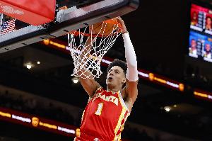 新鹰王？特雷·杨缺阵期间老鹰6胜2负 杰伦·约翰逊场均22+11+7