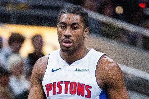 活塞主帅：艾维恢复进展顺利 现在已能参与一些场上训练了