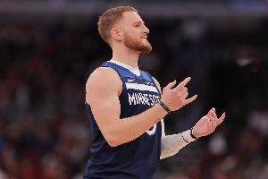 迪文：麦丹转换进攻很棒 我们打得越快越对球队整体有利