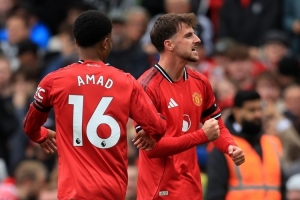 无舍什科曼联如何排阵？曼晚：无锋阵，芒特首发、阿玛德10号位