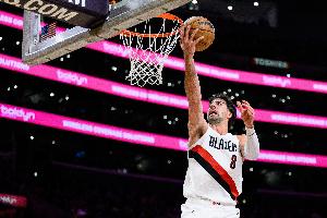 中规中矩！阿夫迪亚17投7中 砍下19分5篮板5助攻