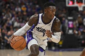 手感全无！施罗德8中0仅拿3分2板6助1帽