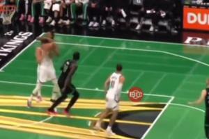 赵四大喊：我的板！被队友小波特拿走 反抢不得怒喷：艹了 迈克！