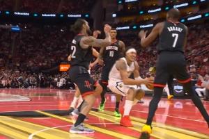 不太妙啊！戈登开场4分钟不到突破倒地 表情凝重返回更衣室