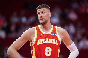 连线上了！杰伦·约翰逊不看人传球 助飞波尔津吉斯空接暴扣